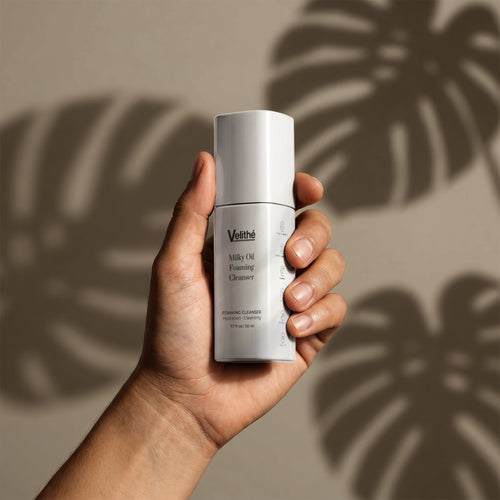 Milky Oil Cleanser von Velithé - Detailansicht der Flasche